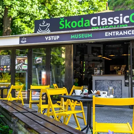 Lovely 4-bedroom Flat In Historical Center With Stunning View Trenčín